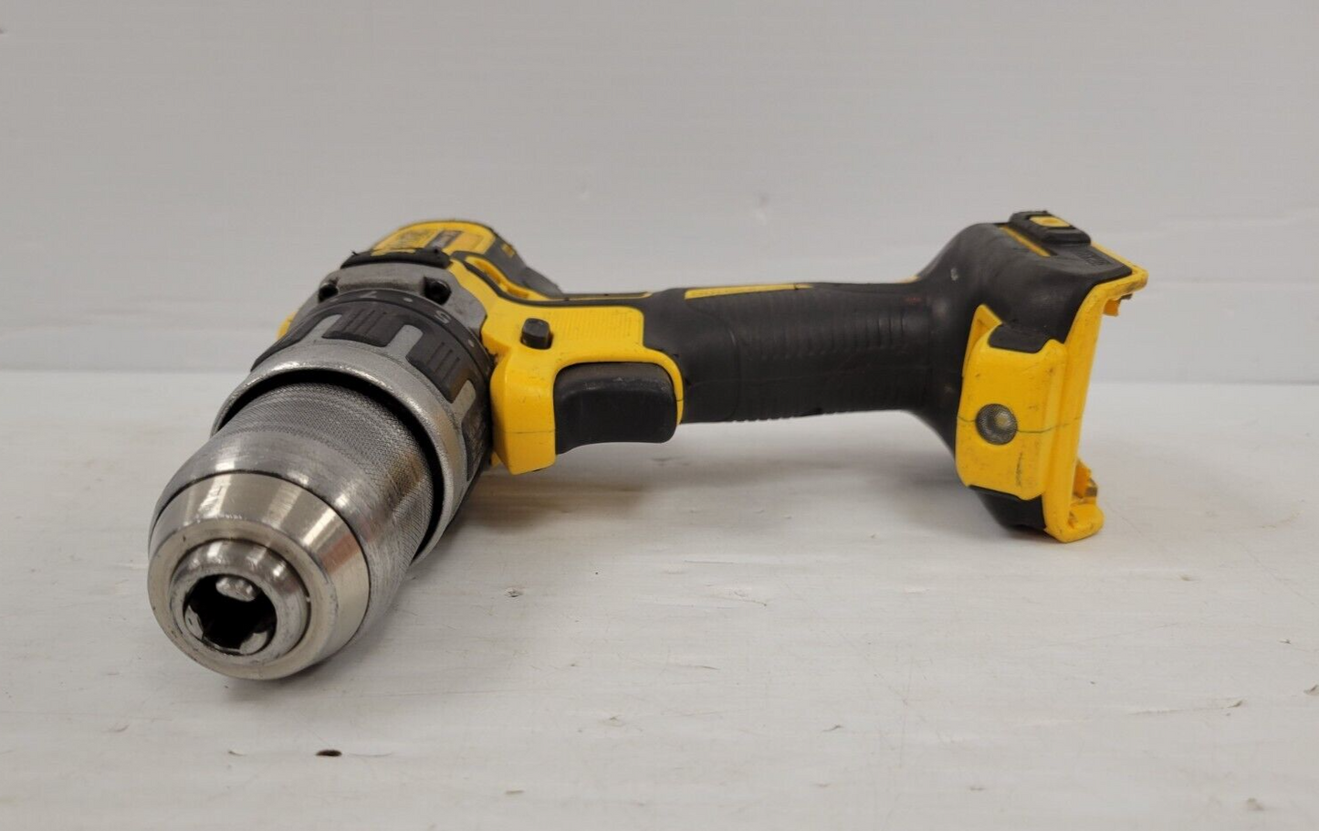 (64301-1) Dewalt DCD796 Drill
