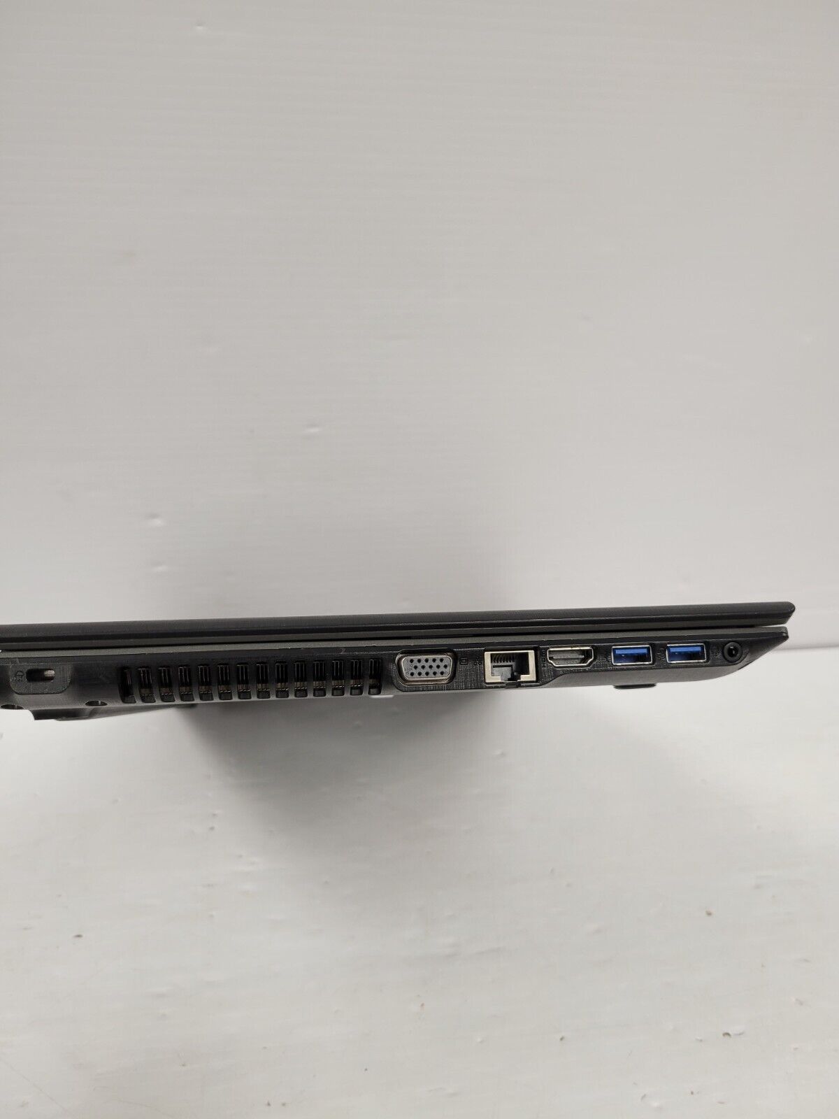 (50575-1) Acer N15Q1 Laptop