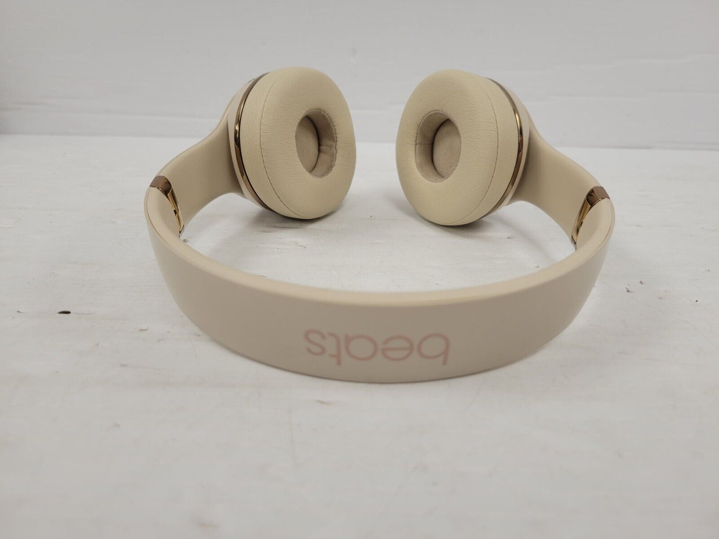 (65988-1) Beats A1796 Headphones