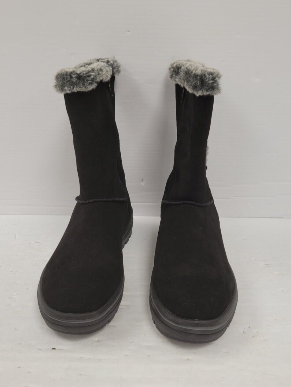 (65974-2) Sketchers 49864 Boots - Size 7.5 US