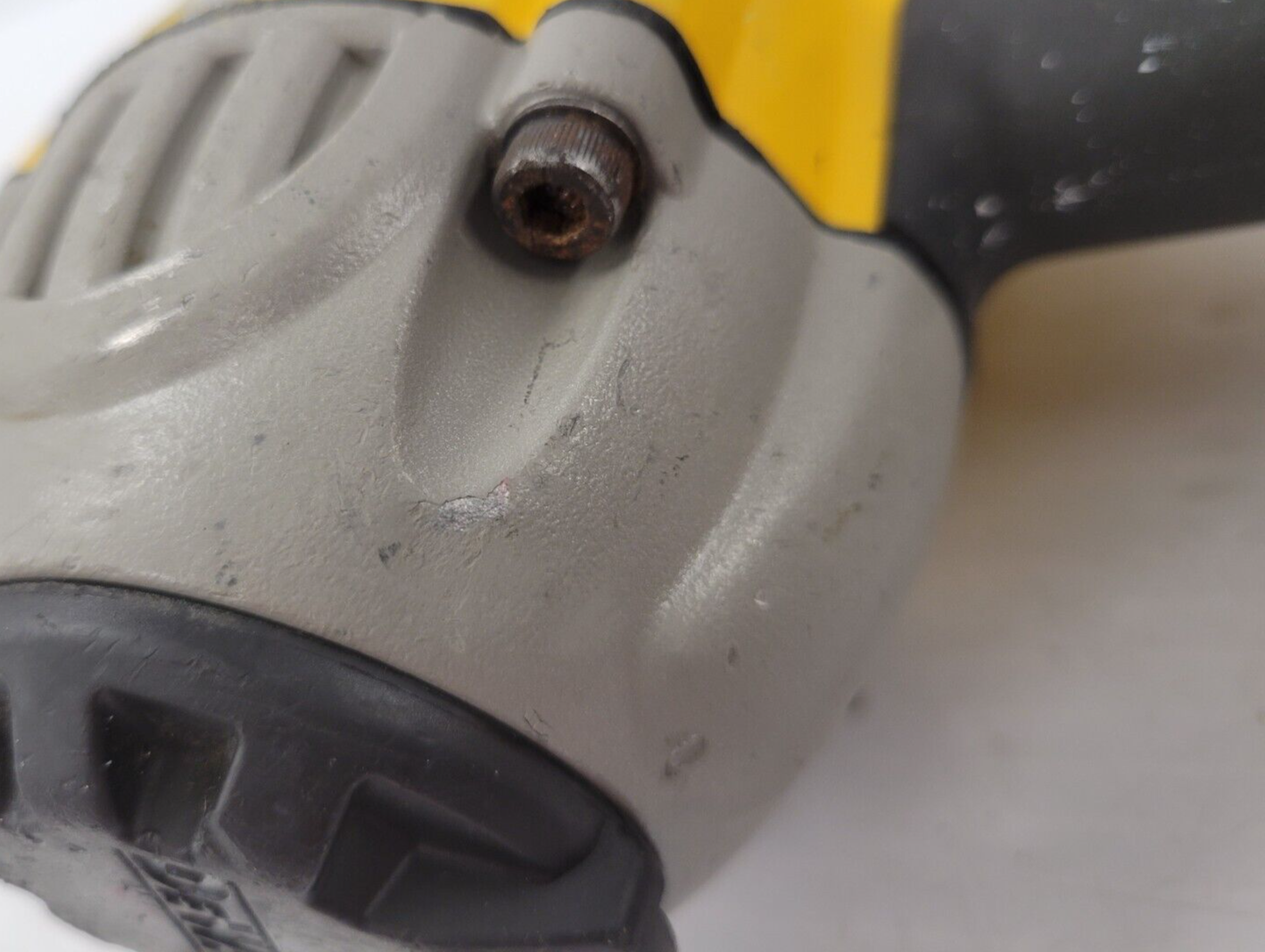 (61330-3) Dewalt D51253K Finish Nailer