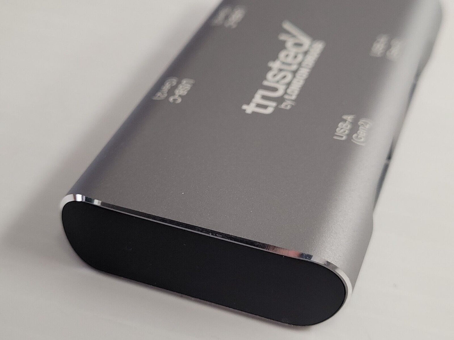 (N72300-2) Trusted 4-Port Hub USB 3.1 Gen 2