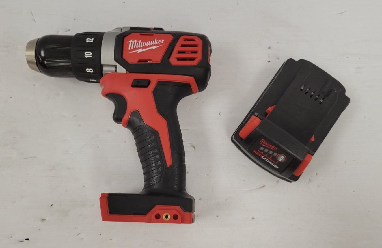 (67274-2) Milwaukee 2606-20 Drill