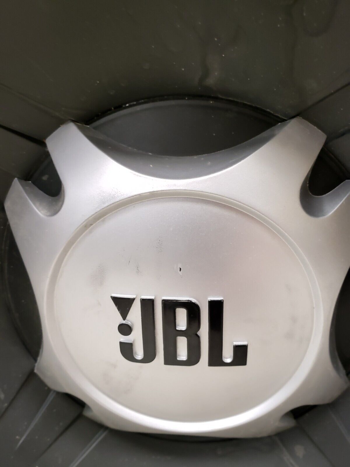 (61257-1) JBL Subwoofers -2X 12" In Box