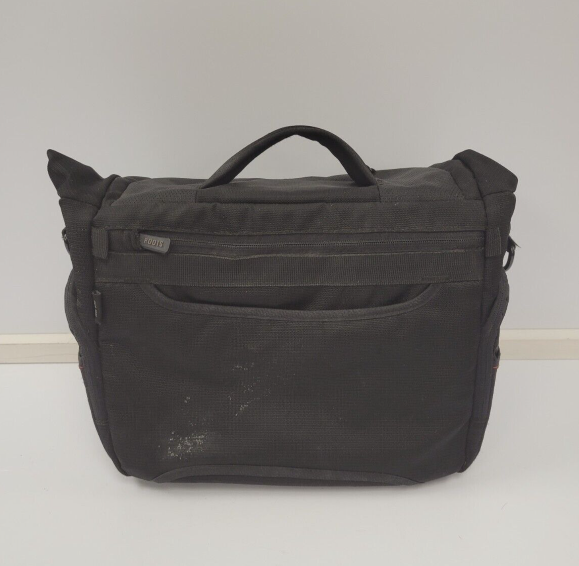 (I-36200) Roots Camera Bag