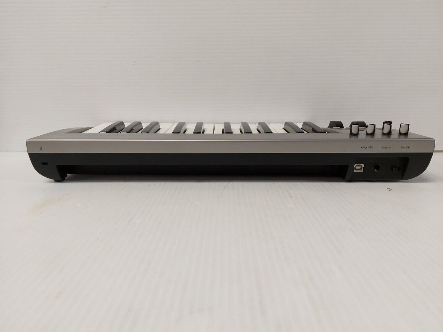 (N85578-1) Midi MasterKey 25 Keyboard