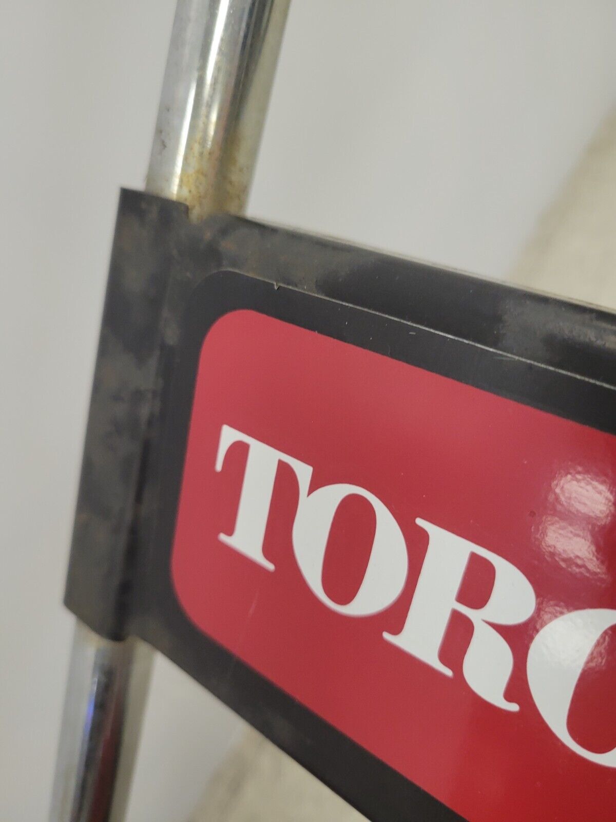 (I-36306) Toro 1800 38025 Snow Thrower