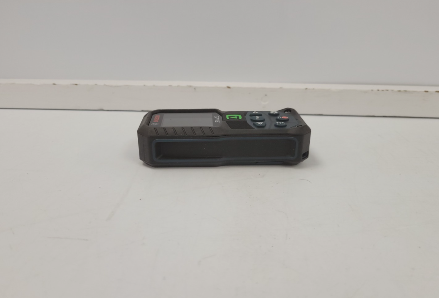 47018089