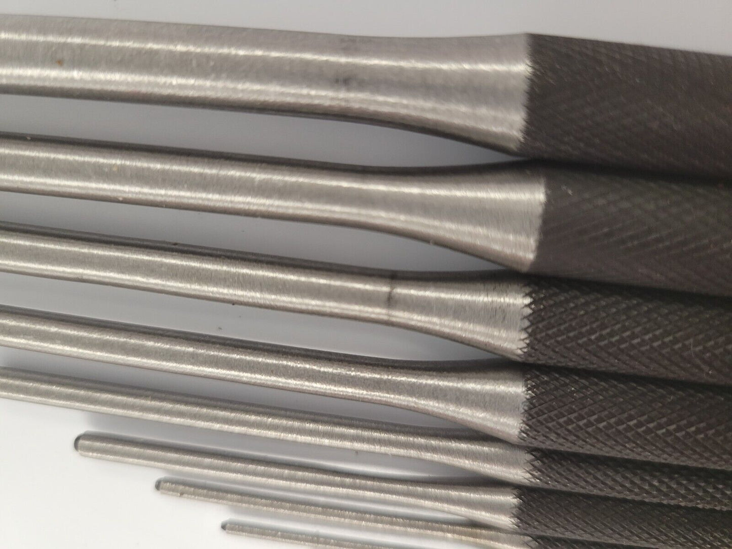 (69976-6) No Name 9 Piece Roll Pin Punch Set