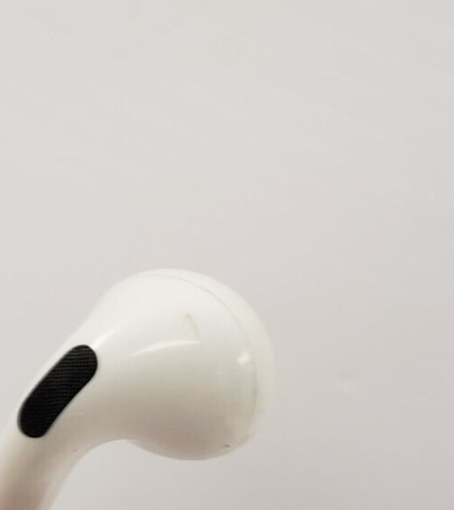 (59839-2) Apple A2190 Airpods