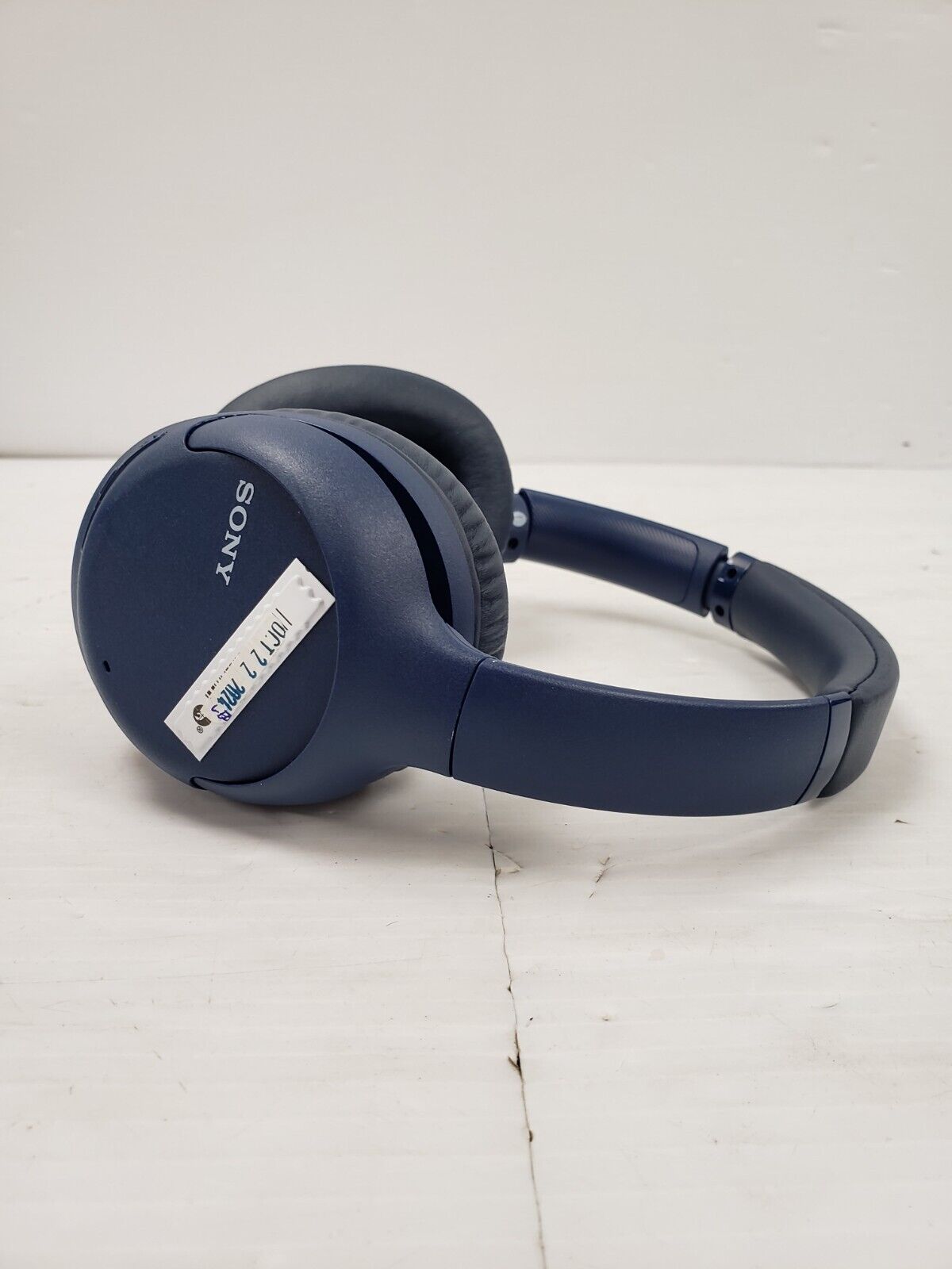 (67744-1) Sony WH-CH710N Headphones