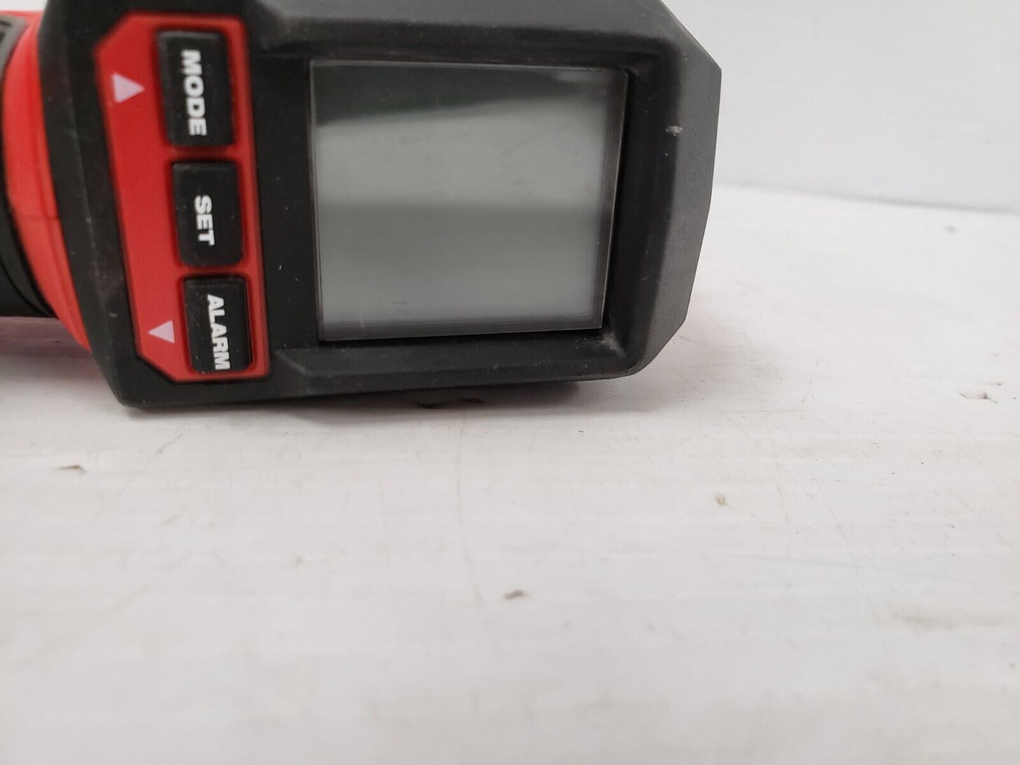 (65118-1) Milwaukee 2268-20 Infrared Thermometer