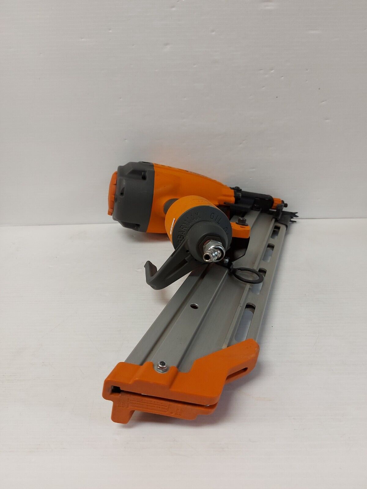 (N81646-1) Ridgid R350CHD Clipped Head Framing Nailer
