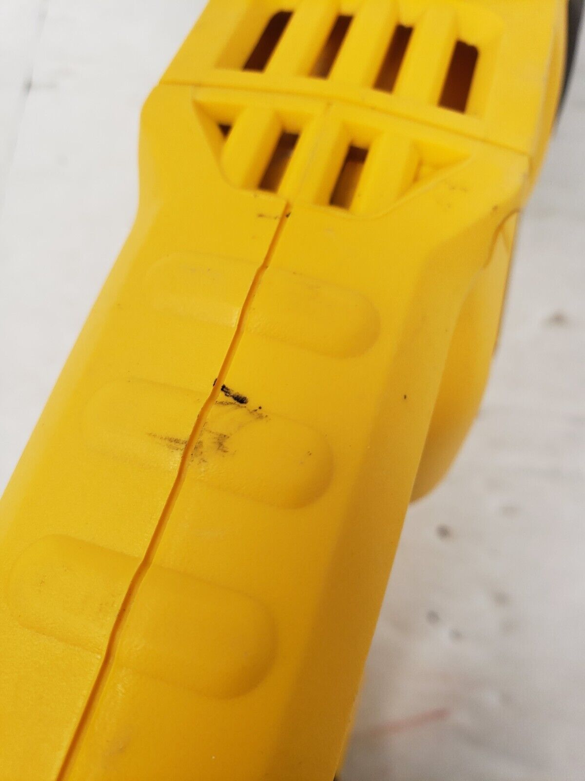 (67756-1) Dewalt DCH133 Hammer Drill
