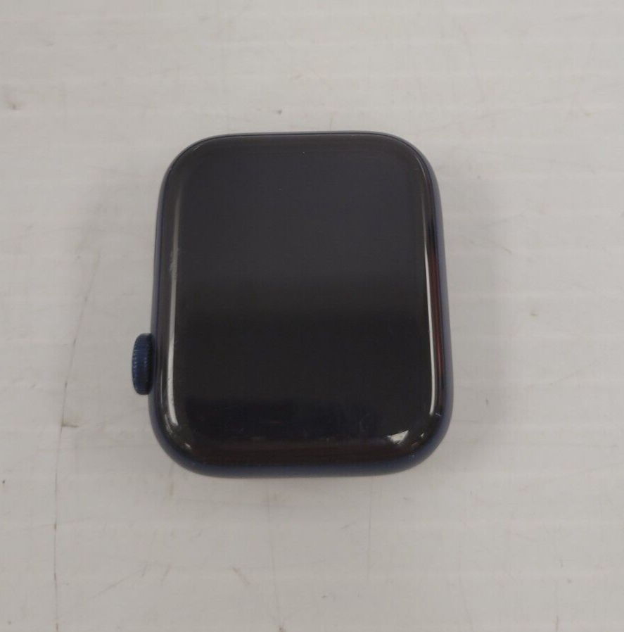(48911-1) Apple A2295 Series 6 Smart Watch