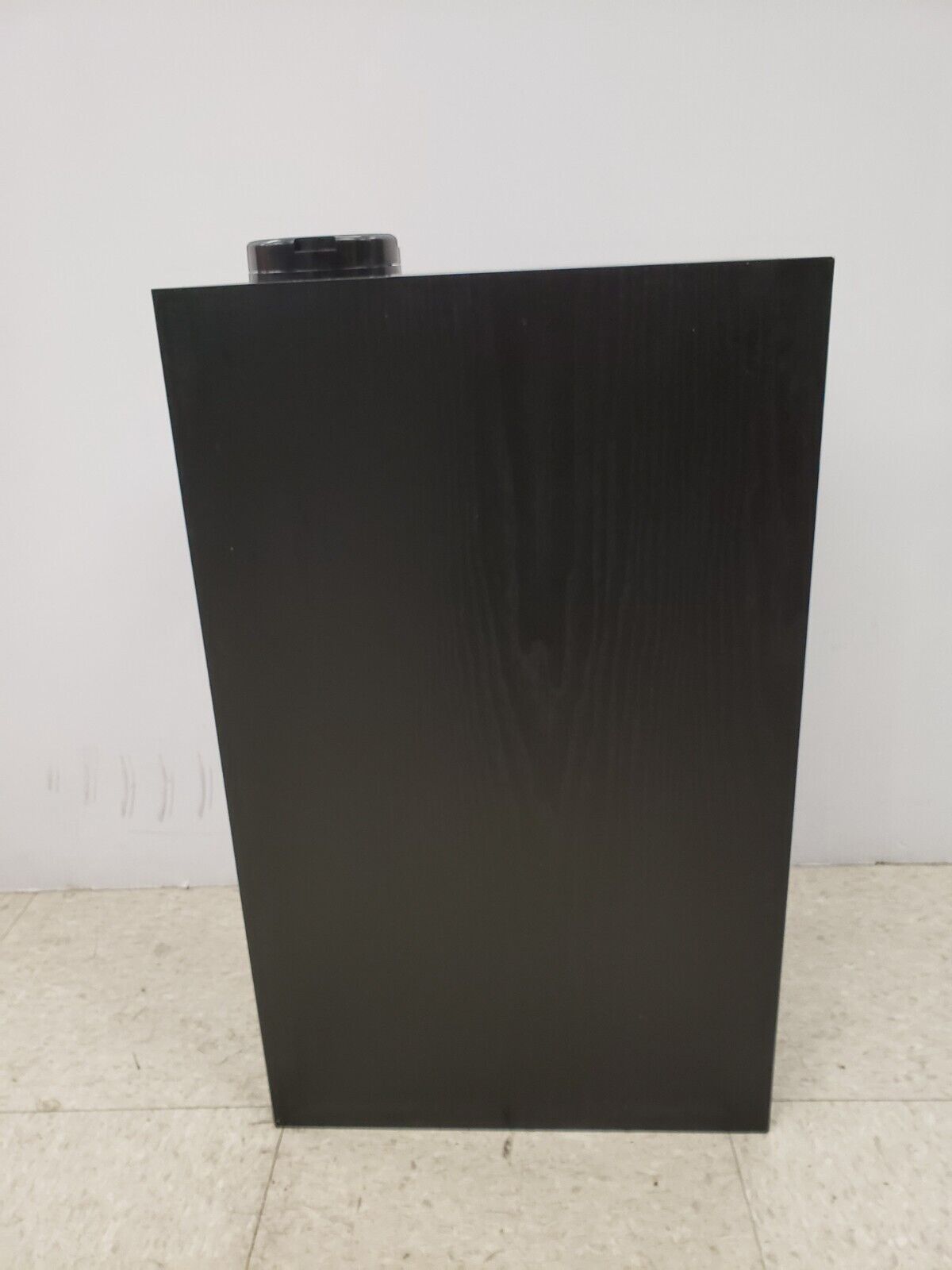 (61918-4) B&W Acoustic Tune Subwoofer