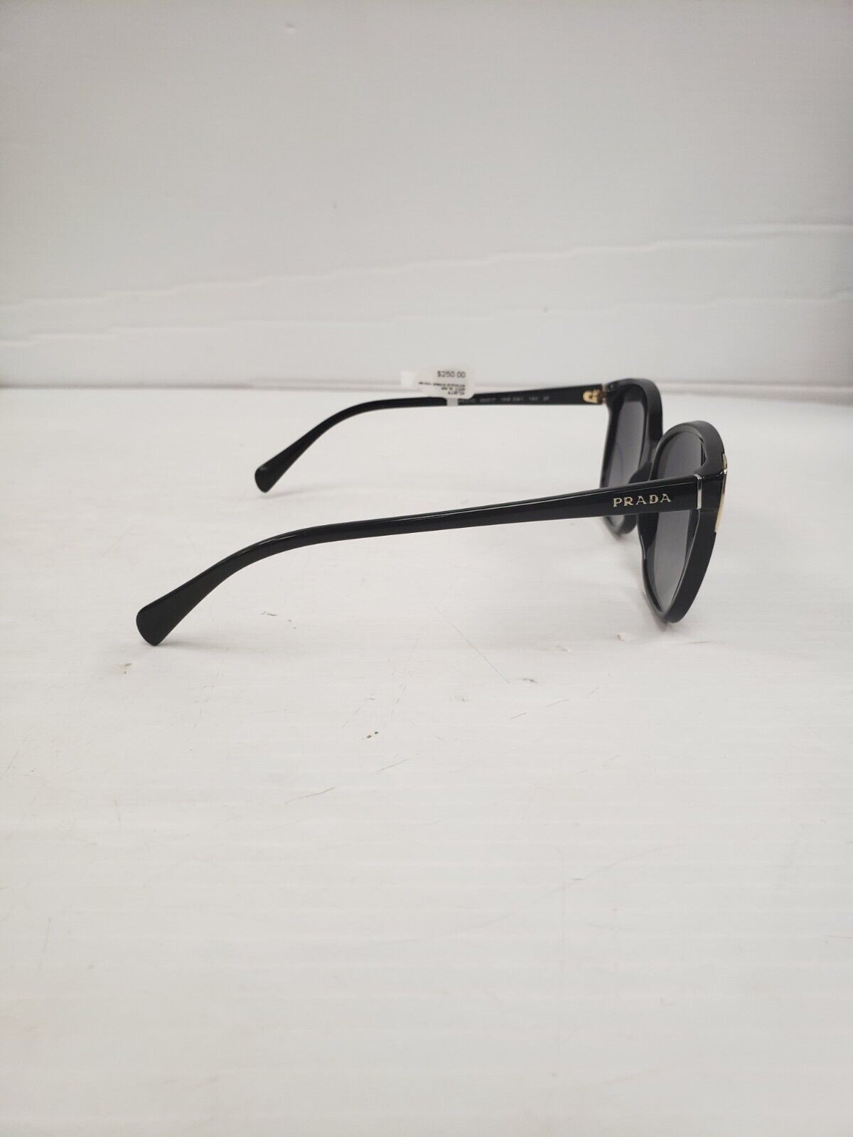 (62477-1) Prada SPR010 Sunglasses