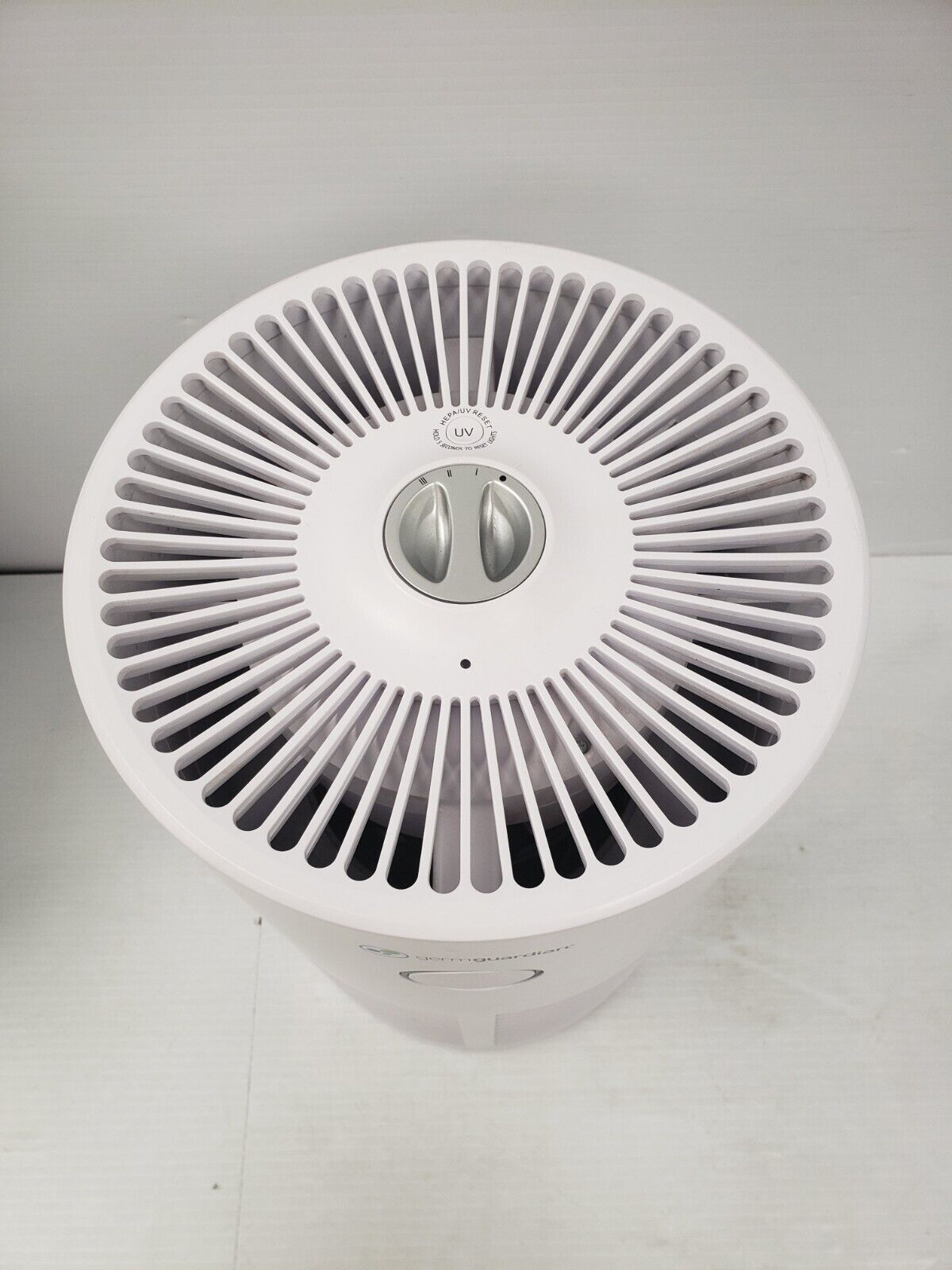 (48819-1) Germ Guardian AC4711W Air Purifer