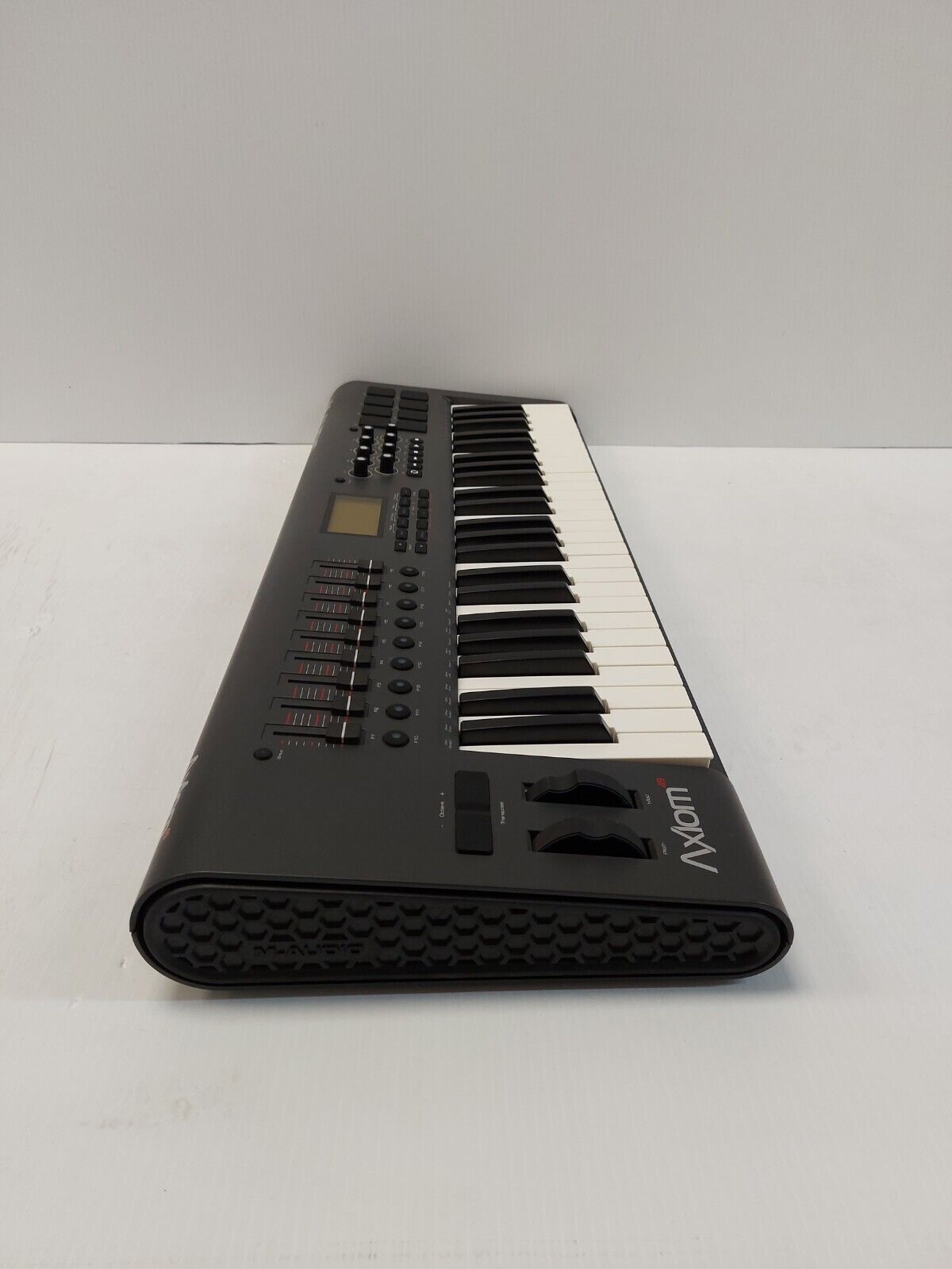 (N79708-1) M-Audio Axiom 49 Keyboard