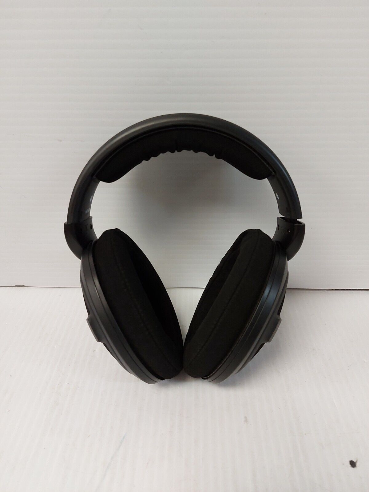 (N86225-4) Sennheiser HD569 Headphones