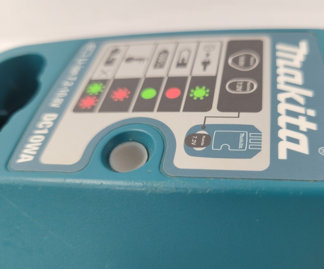 (60843-2) Makita DC10WA Battery Charger