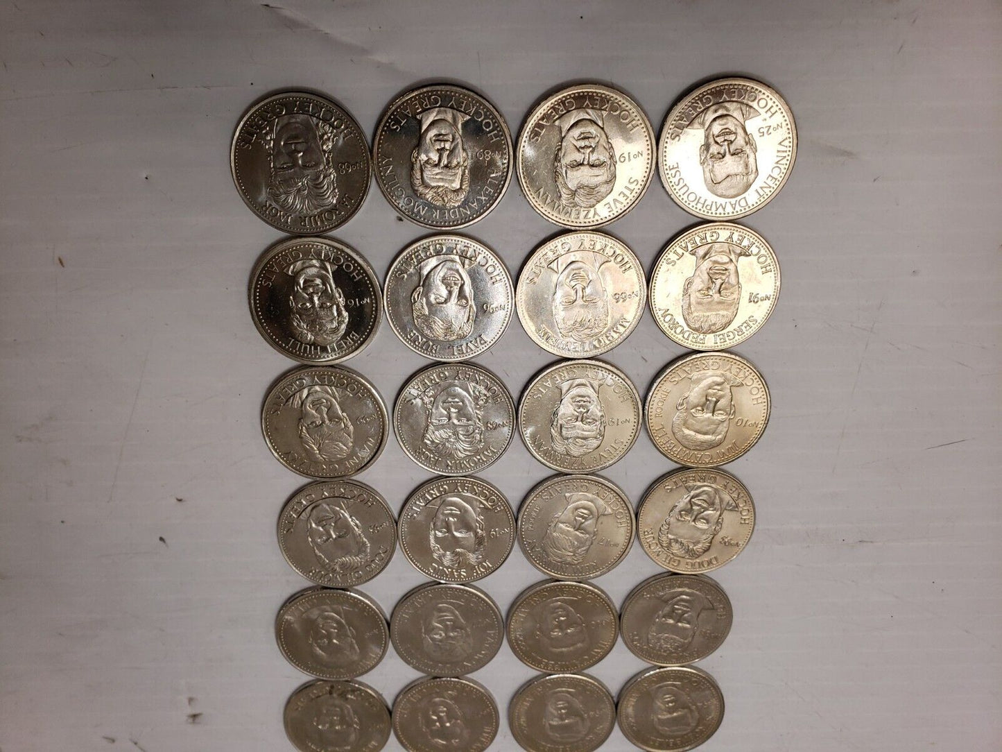 (I-36018) NHLPA Diet Pepsi Limited Edition Hockey Greats Coin Collection