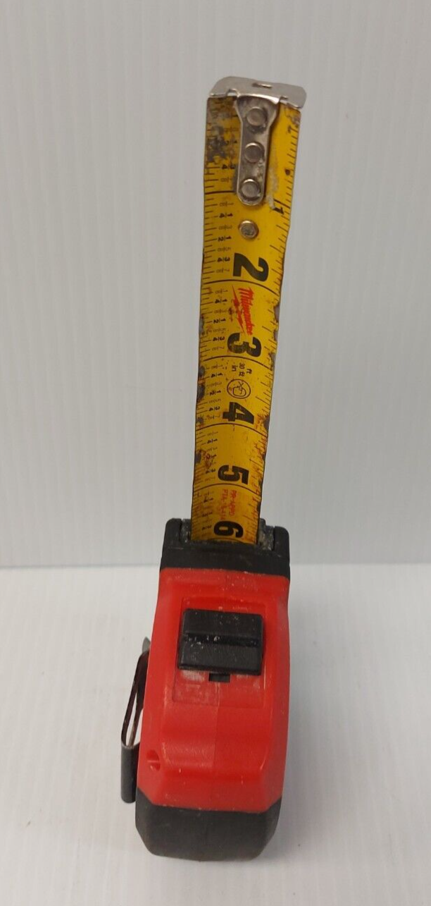 (NI-20749) Milwaukee 48-22-6630 30' Measuring Tape