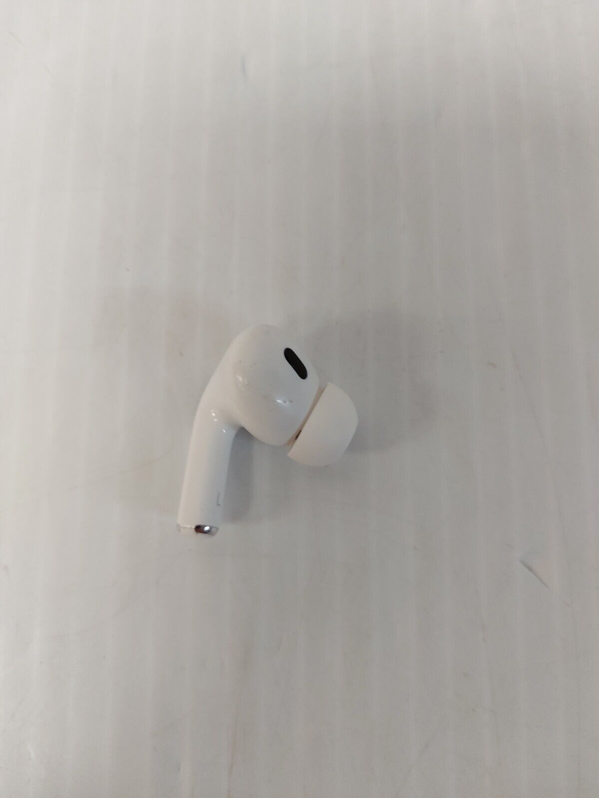 (N84127-1) Apple A3047 Airpods