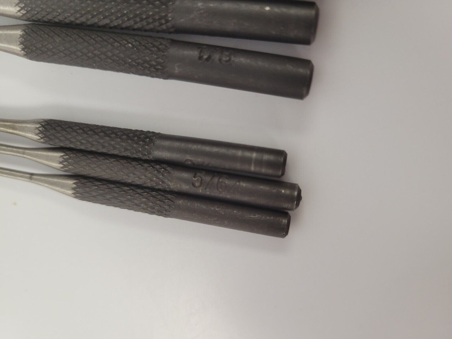 (69976-6) No Name 9 Piece Roll Pin Punch Set