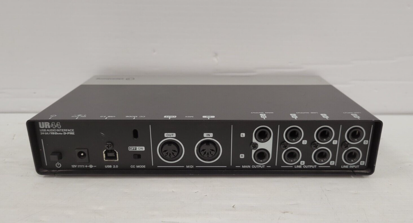 (62831-1) Steinberg UR44 Audio Interface