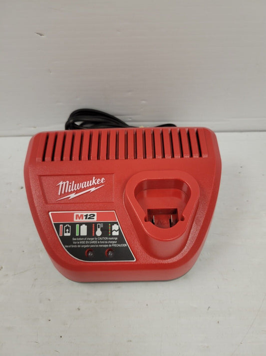 (67234-4 B) Milwaukee 48-59-2401 M12 Charger