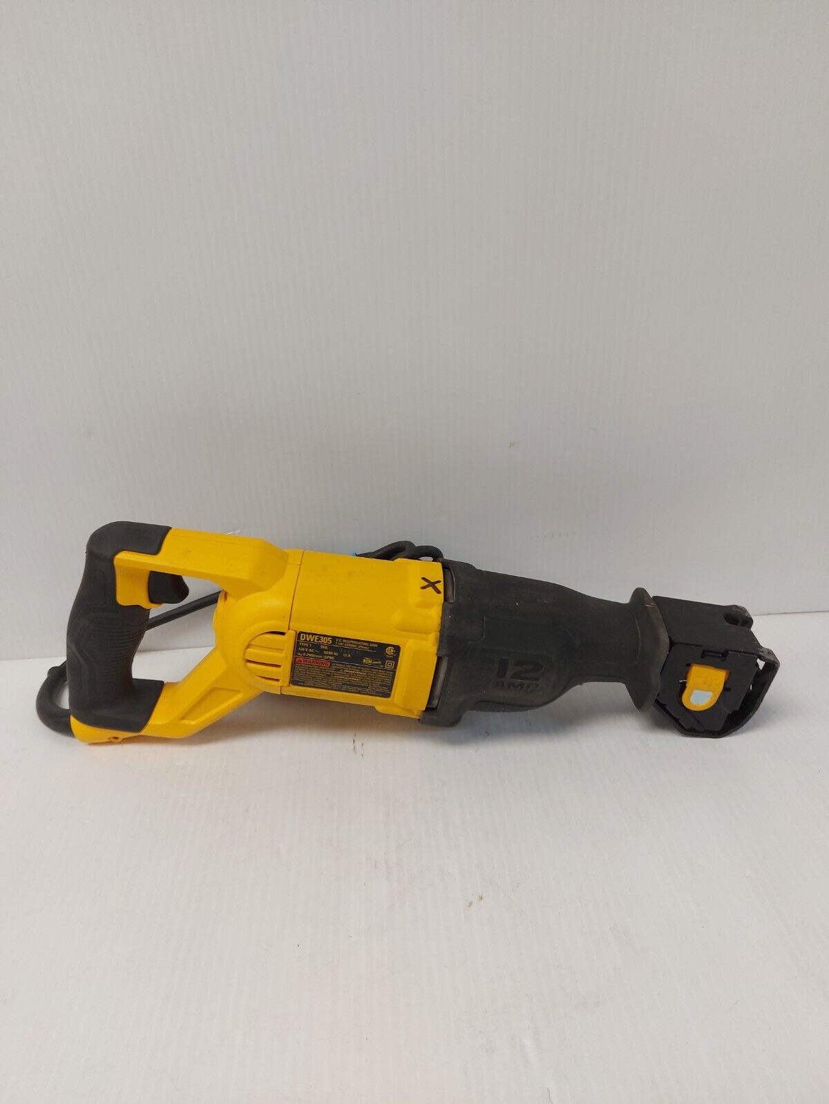 (N83393-2) Dewalt DWE305 Reciprocating Saw