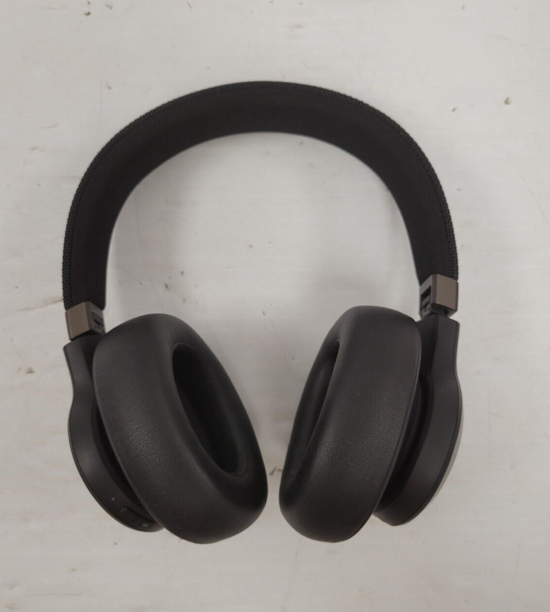 (66471-1) JBL 650BTNC Headphones