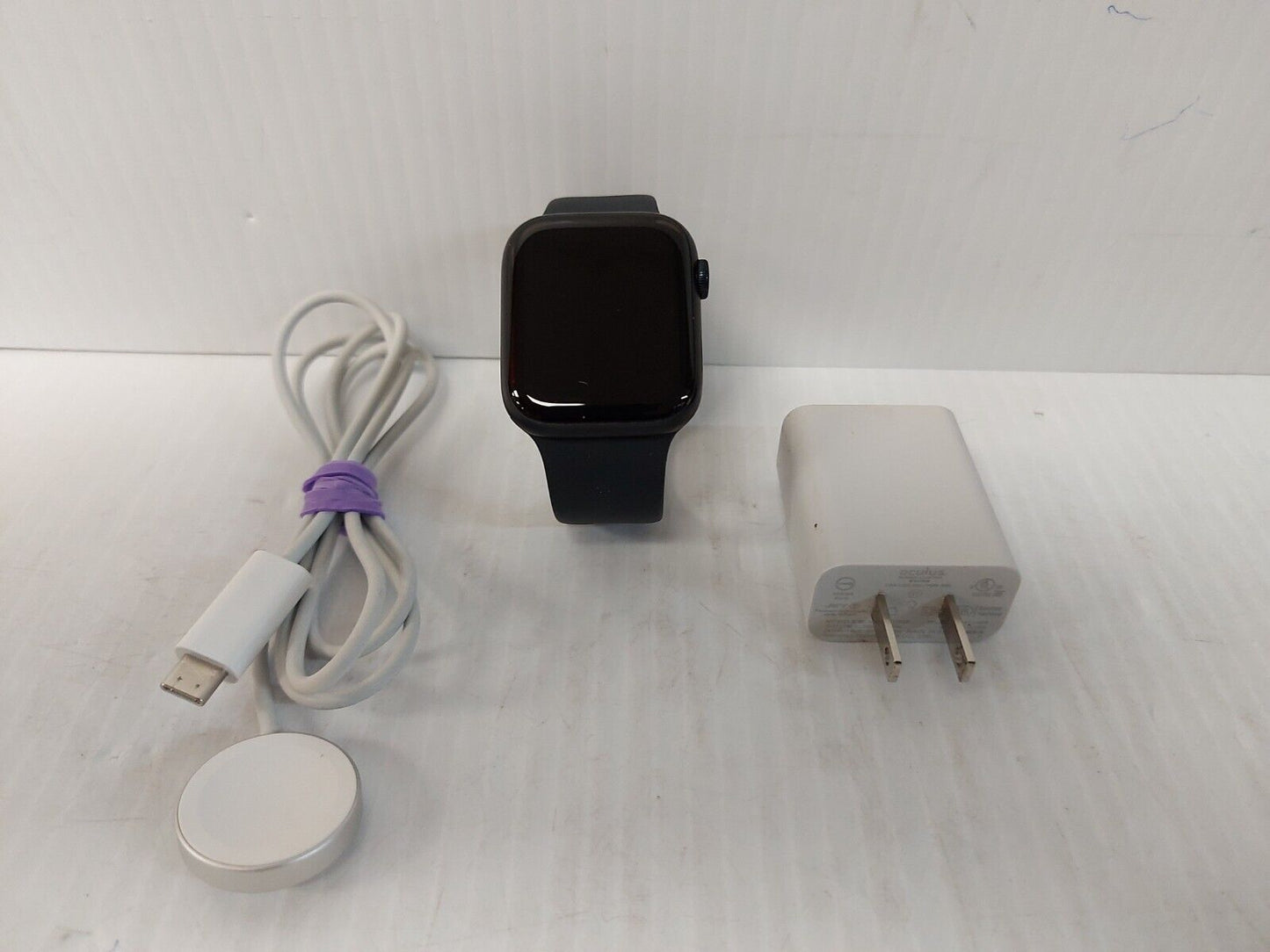 (N83006-1) Apple A2774 Smartwatch