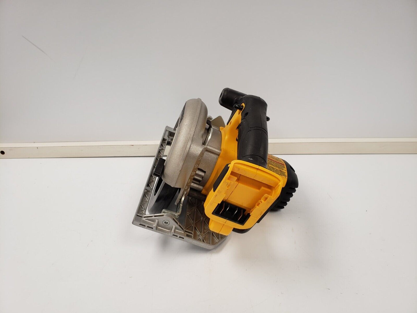 (70685-1) Dewalt DC8391 Circular Saw