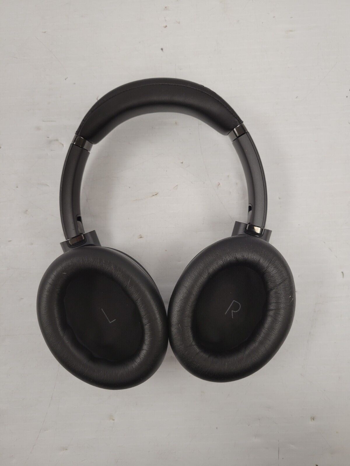 (60557-2) JBL Tour One Headphones