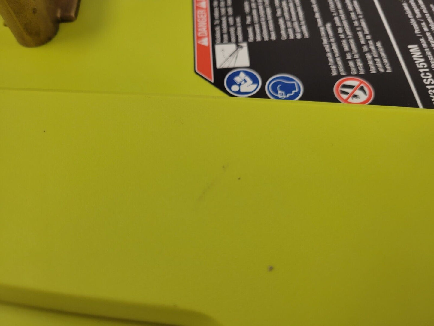 (64744-1) Ryobi RY31C15VNM Surface Cleaner