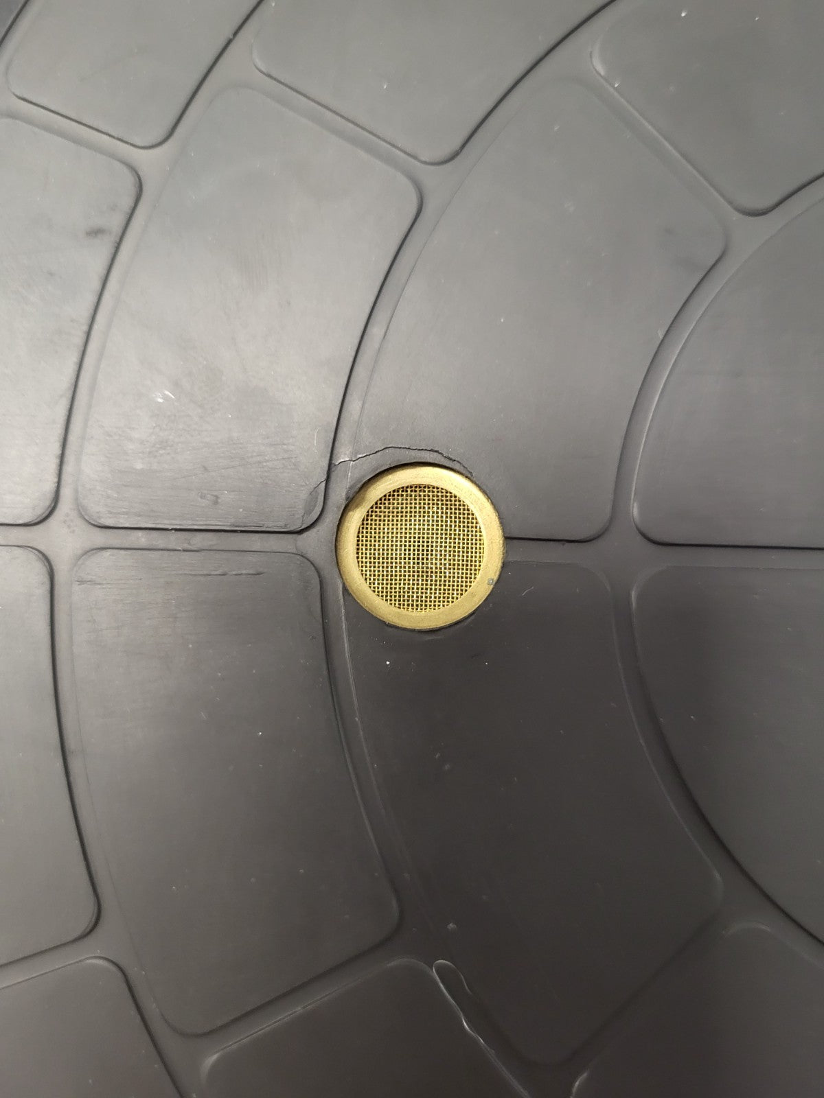 46906735