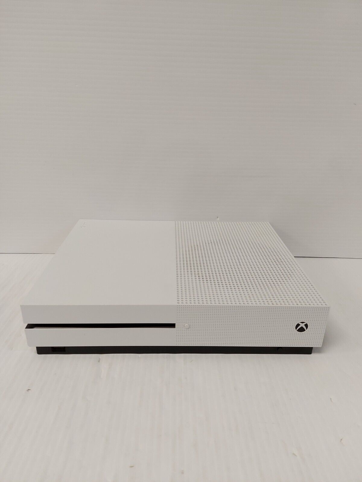 (N86381-1) Microsoft 1681 XBox One S 1T