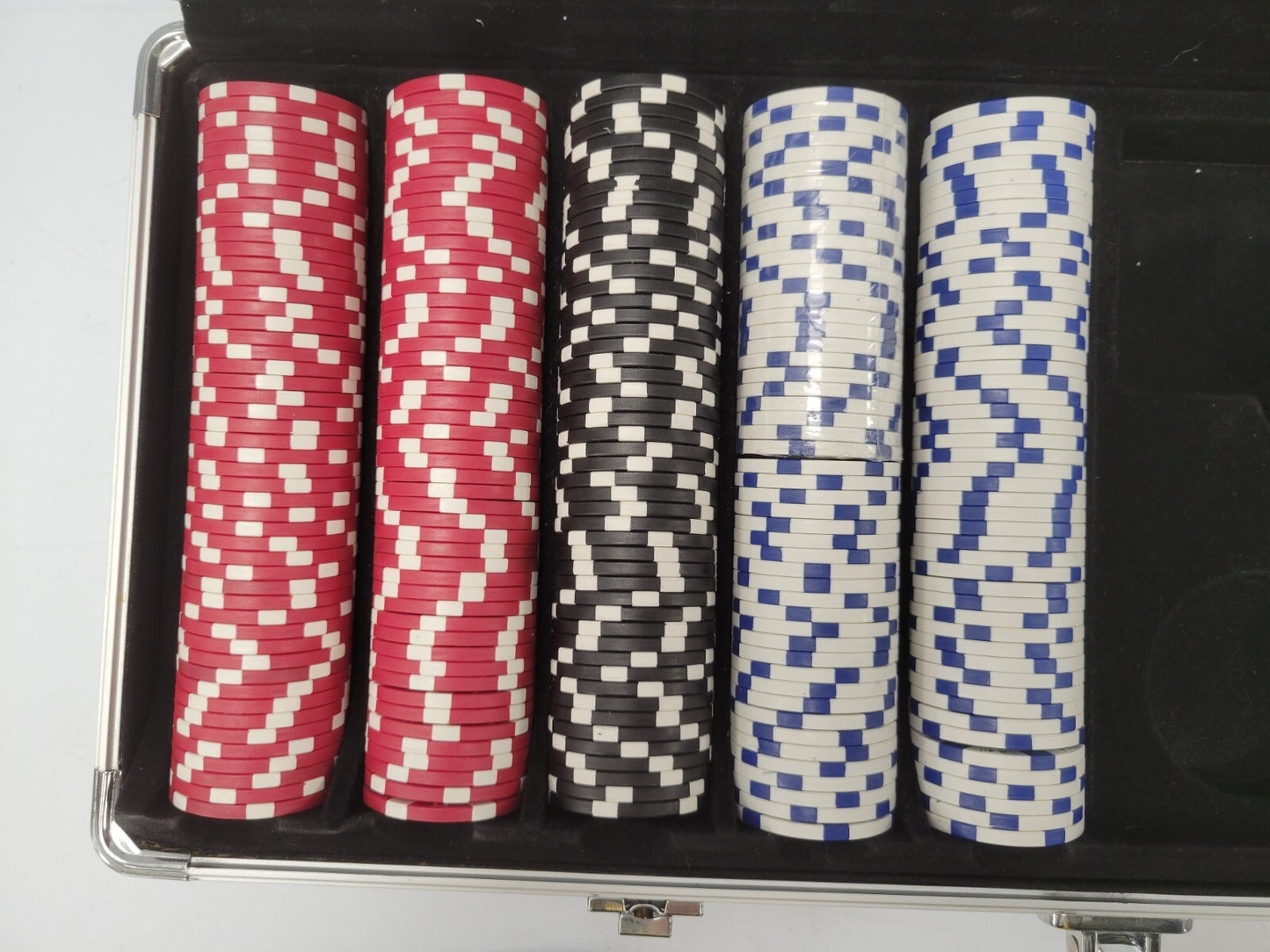 44693259