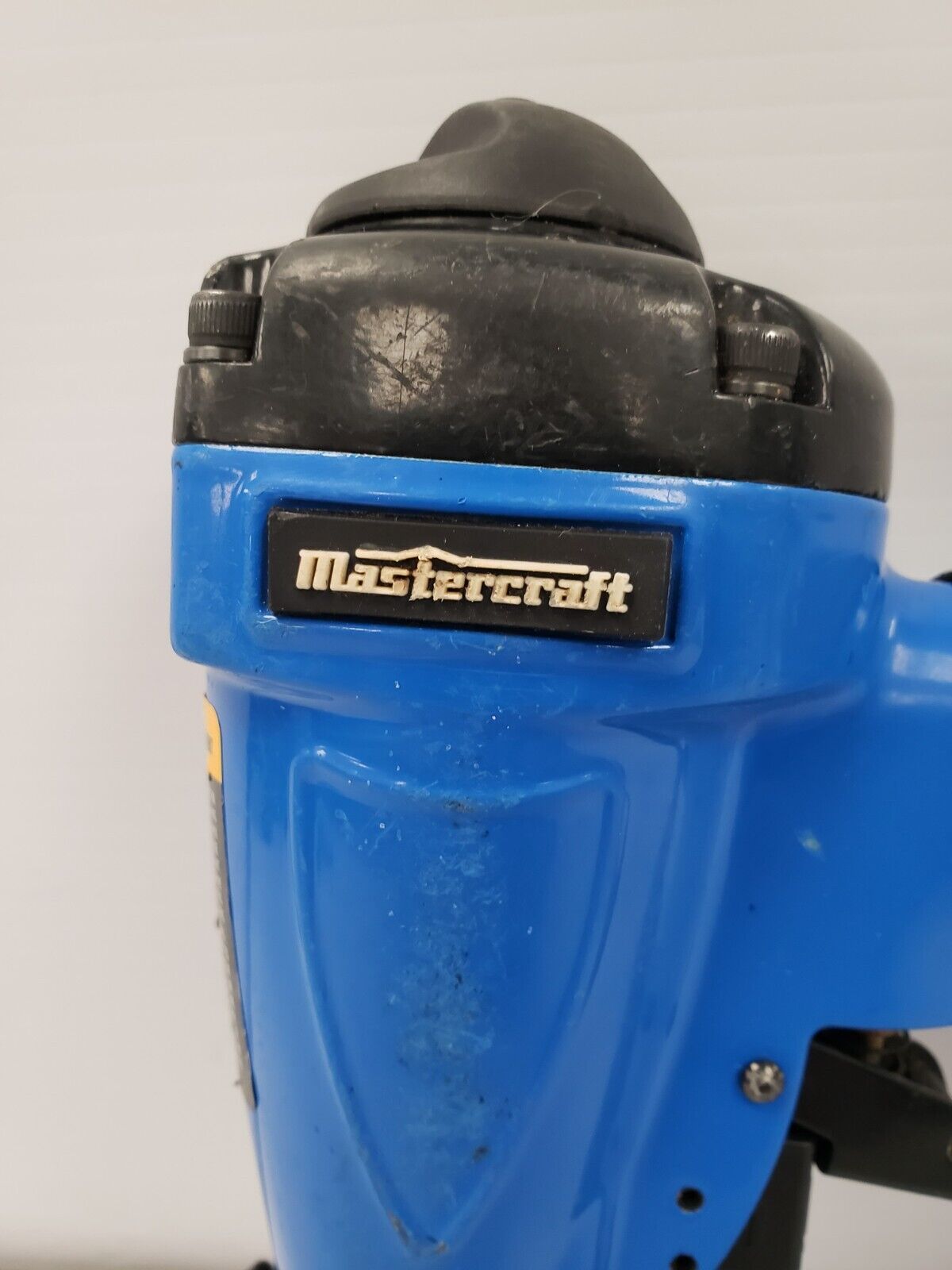 (57321-2) Agrafeuse pneumatique Mastercraft 058-8132-2