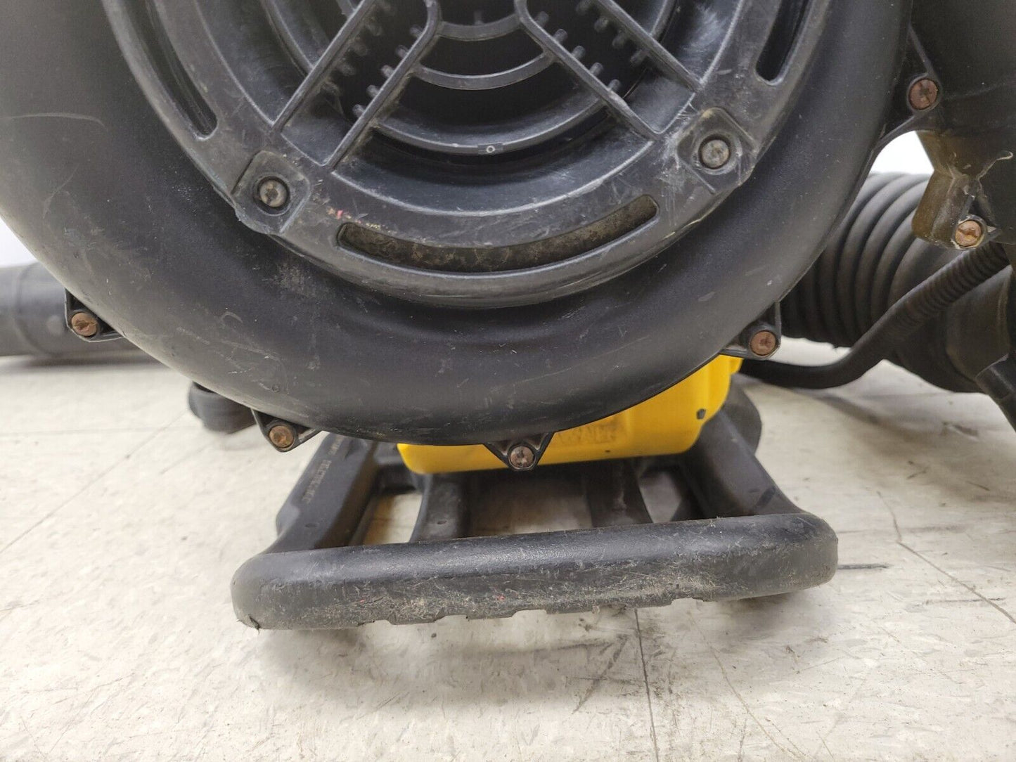 (69647-2) Dewalt DCB1590 Back Pack Blower