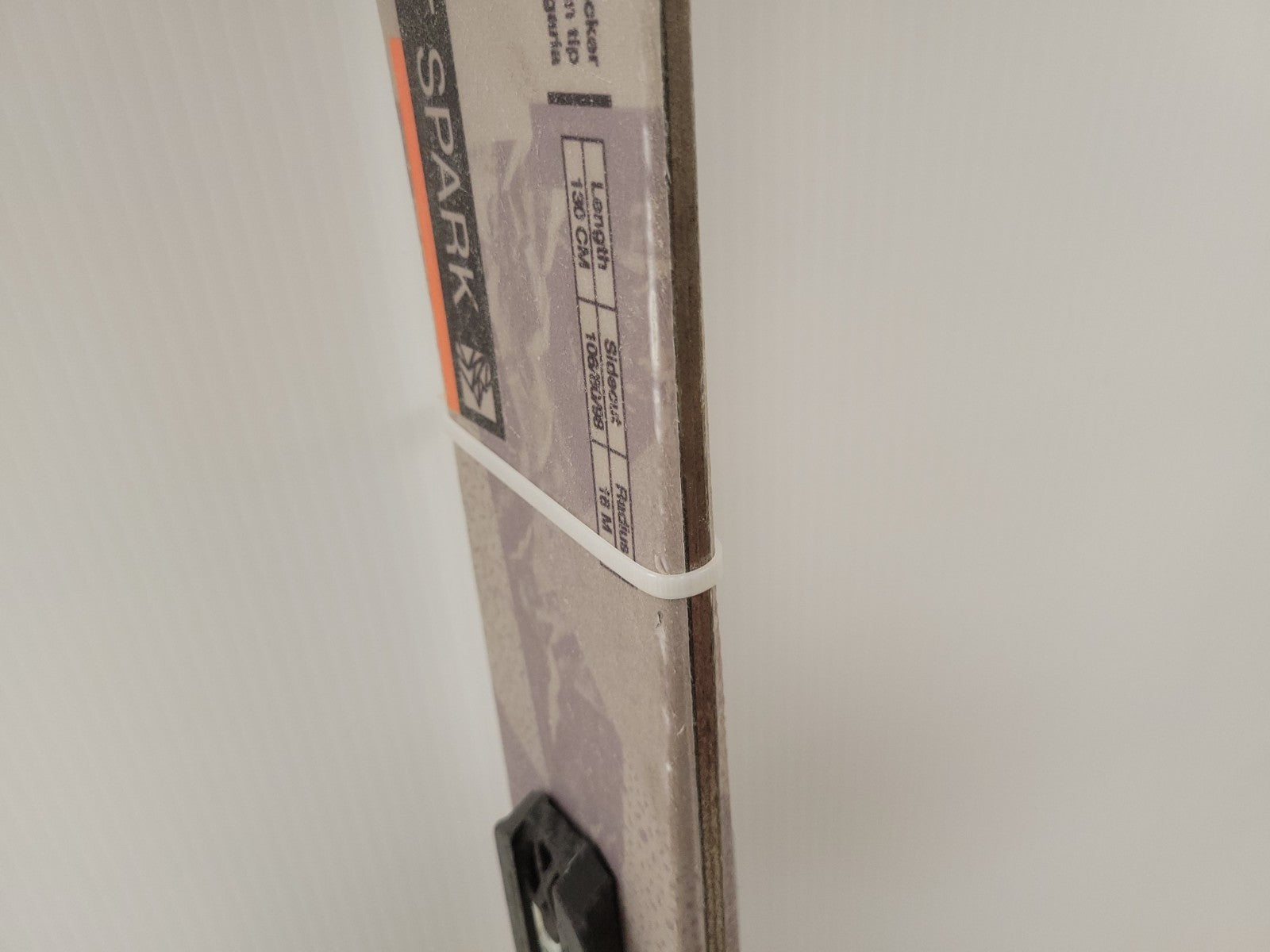 47000300