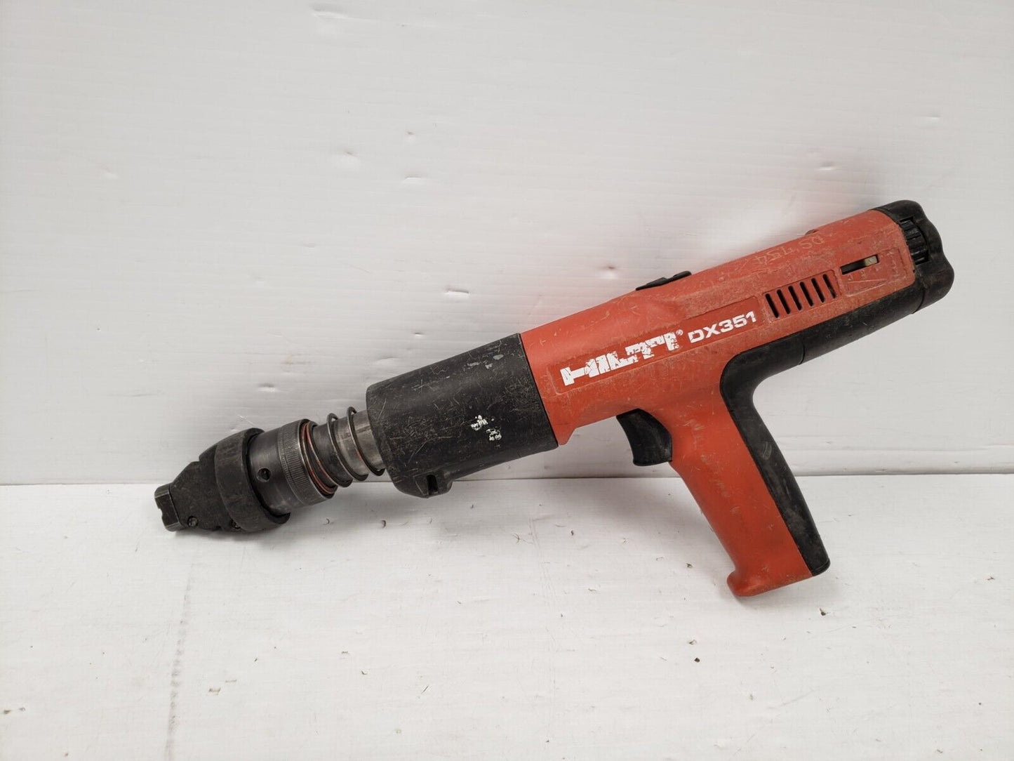 (I-36042) Hilti DX351 Power Activated