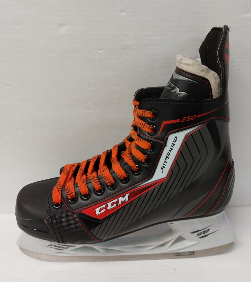 (N81871-1) CCM Jet Speed Sz: 8 Hockey Skates