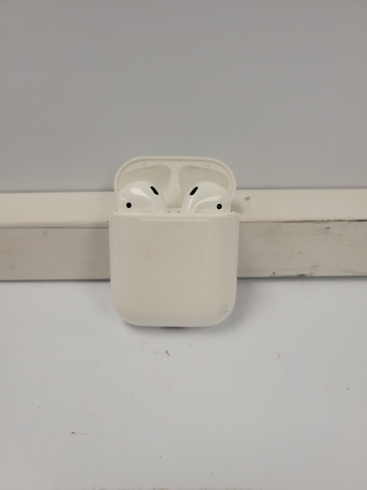 (69940-4) Apple A1602 Airpod