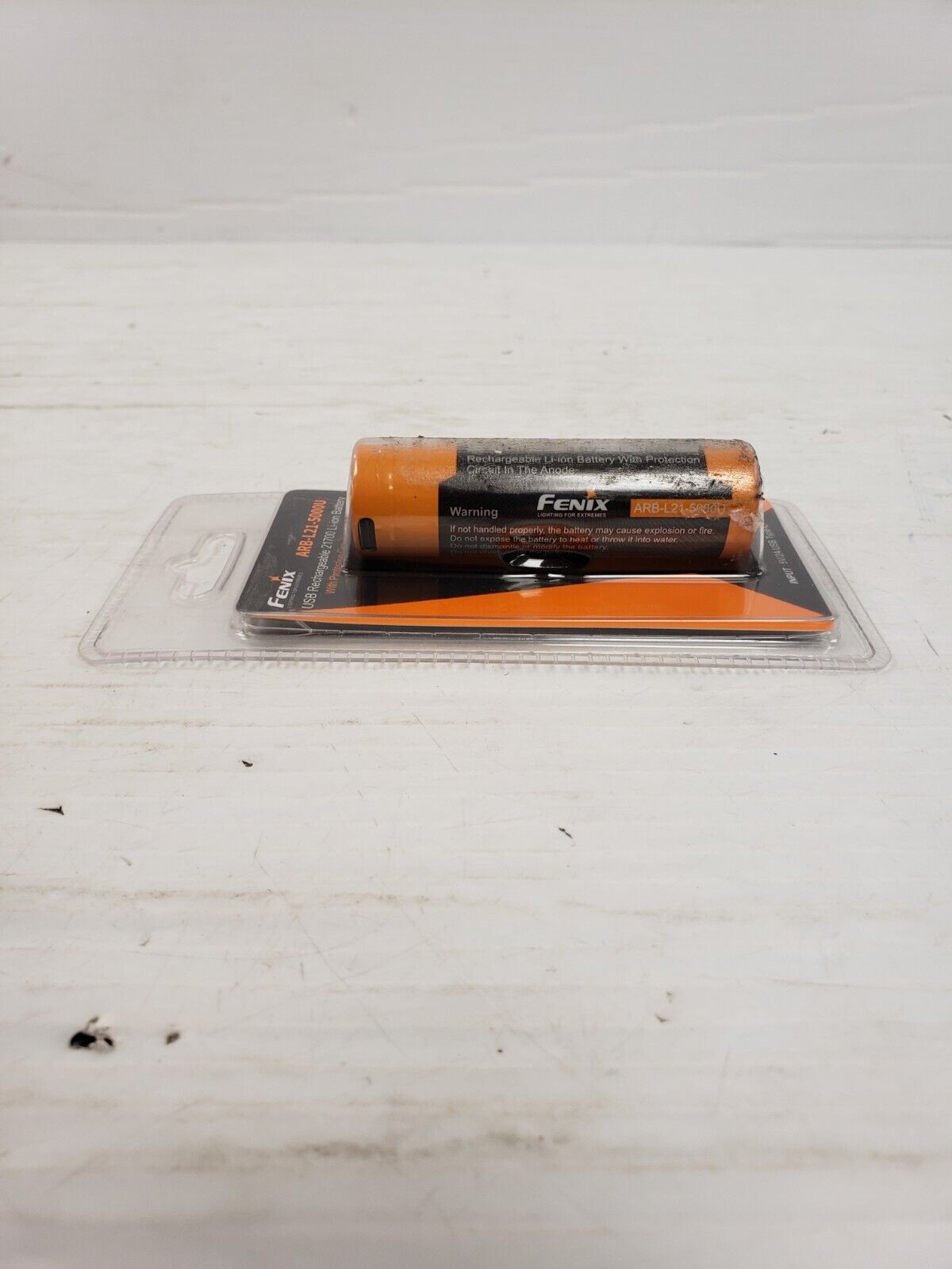 (68303-2) Fenix ARB-L2105000U USB Rechargeable Battery
