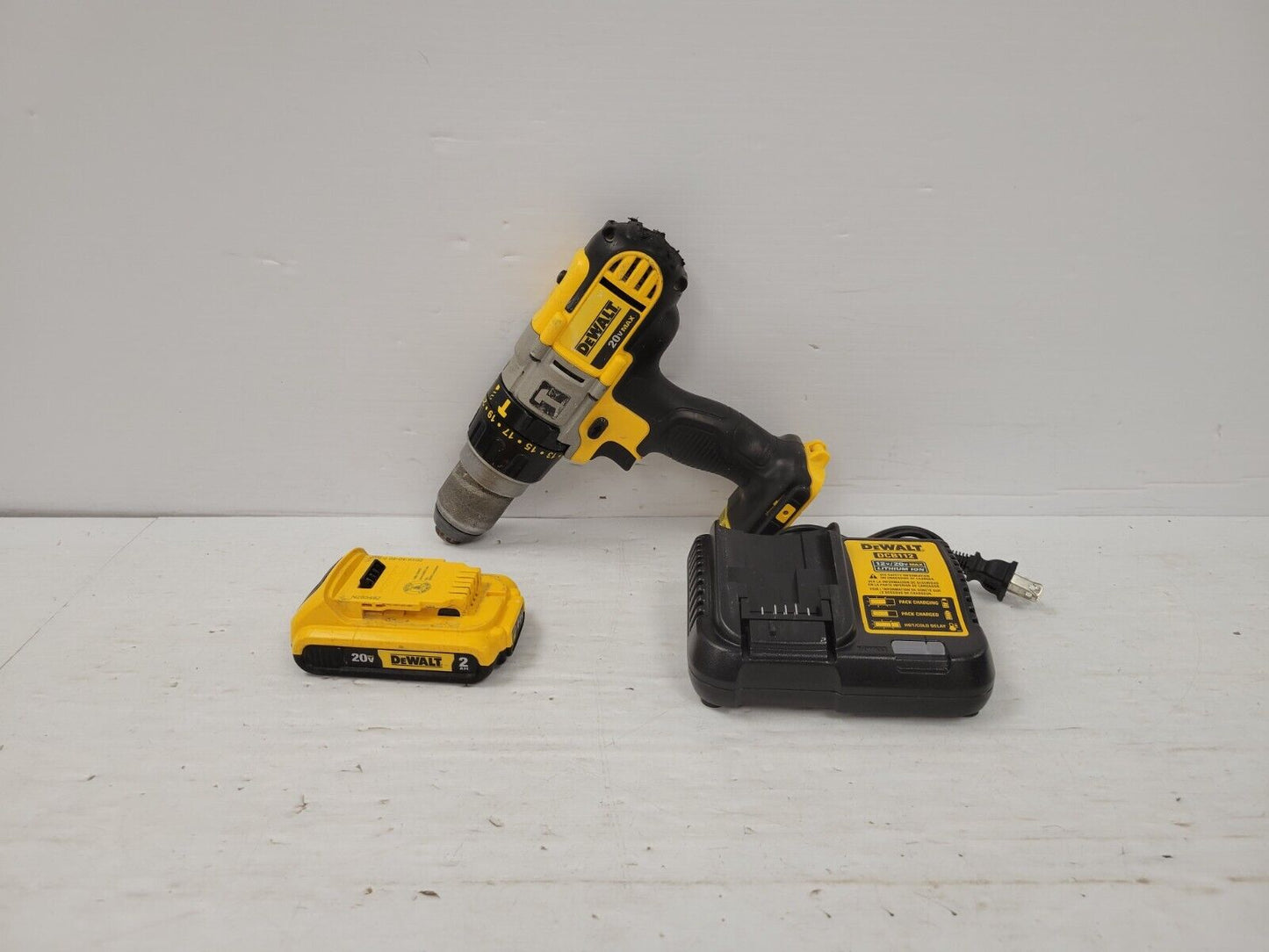 (69019-2) Dewalt DCD985 Drill