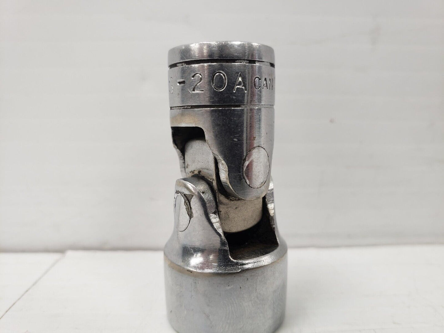 (I-36071) Snap On FS-20A 5/8 Drive Standard Swival Socket