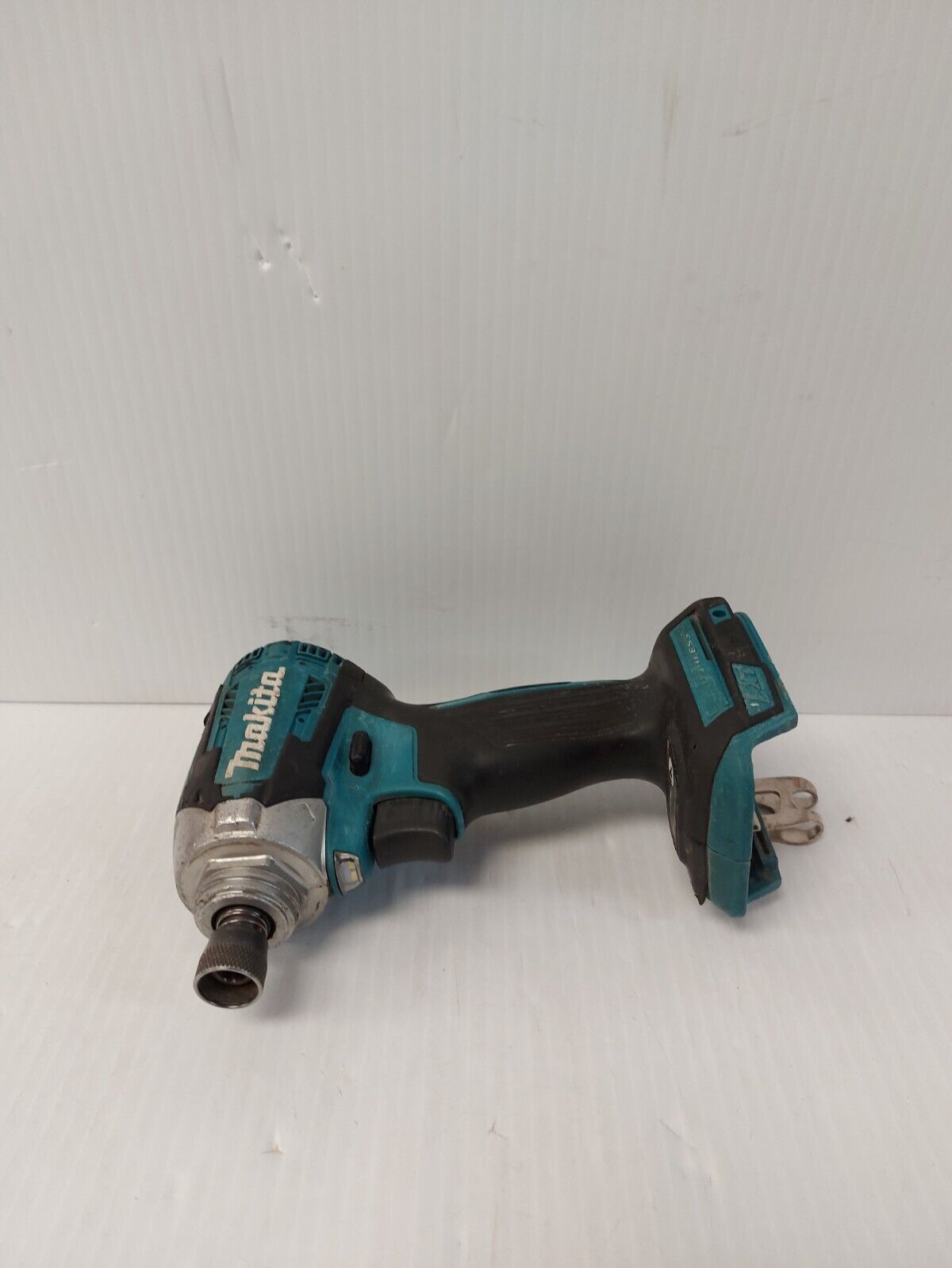 (N84649-1) Makita DTD154 Impact Driver